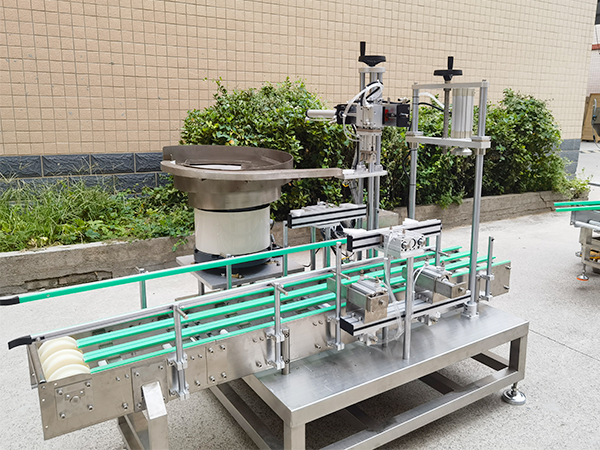 雙頭稱重灌裝設備